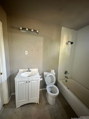 515 Clark, San Antonio, TX 78210