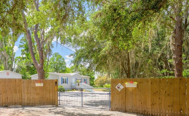 30230 PALM LANE, Wesley Chapel, FL 33545