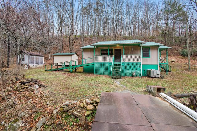 176 Pearly Ward Lane, Caryville, TN 37714