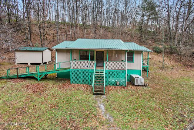 176 Pearly Ward Lane, Caryville, TN 37714