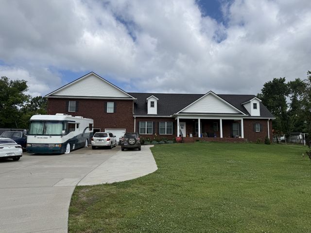 762 Waldron Rd, La Vergne, TN 37086
