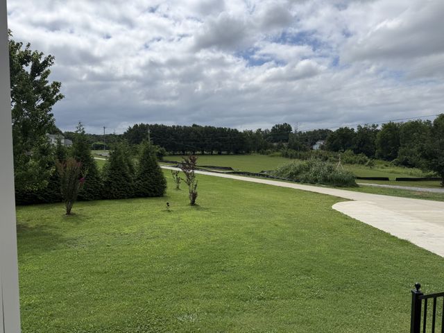 762 Waldron Rd, La Vergne, TN 37086