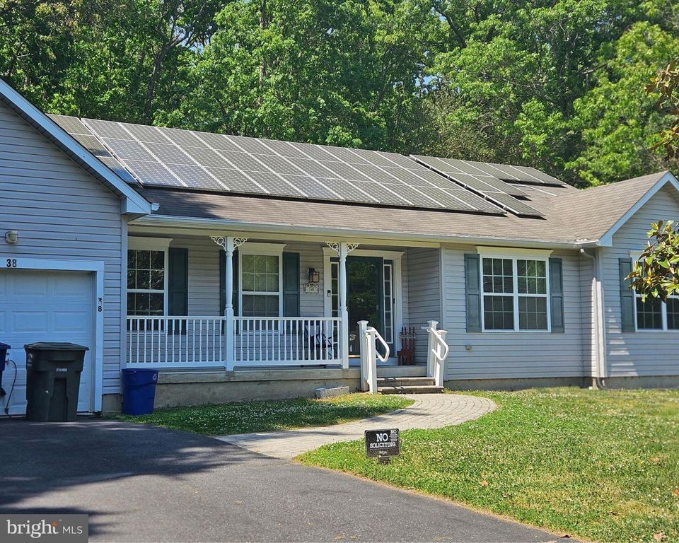 38 DEERWOOD DR, Franklinville, NJ 08322