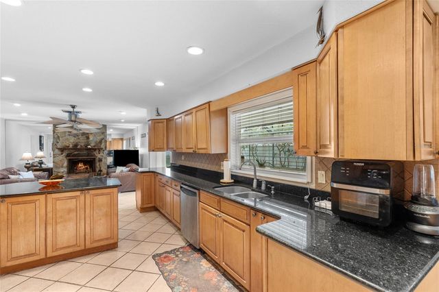 6232 43RD AVENUE N, Kenneth City, FL 33709
