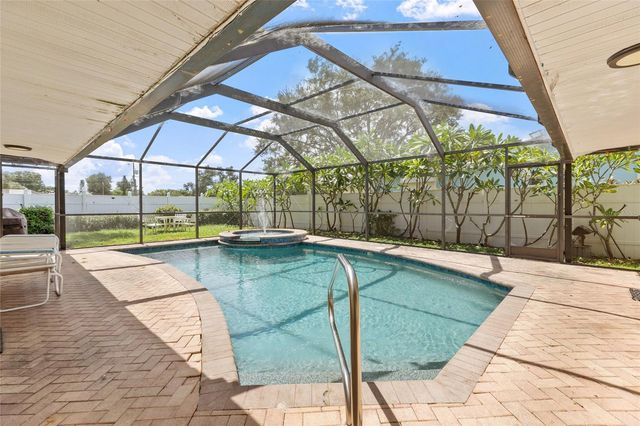 6232 43RD AVENUE N, Kenneth City, FL 33709