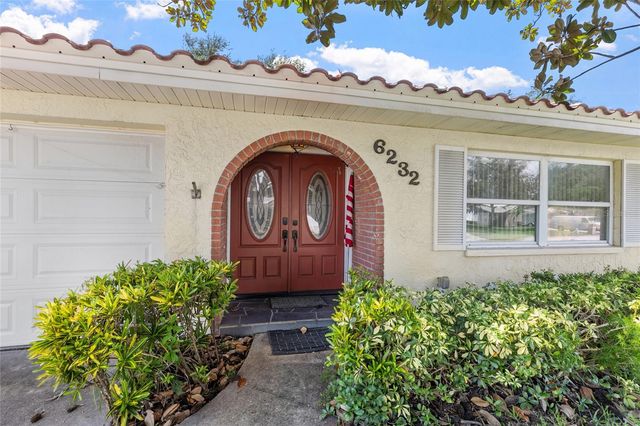 6232 43RD AVENUE N, Kenneth City, FL 33709