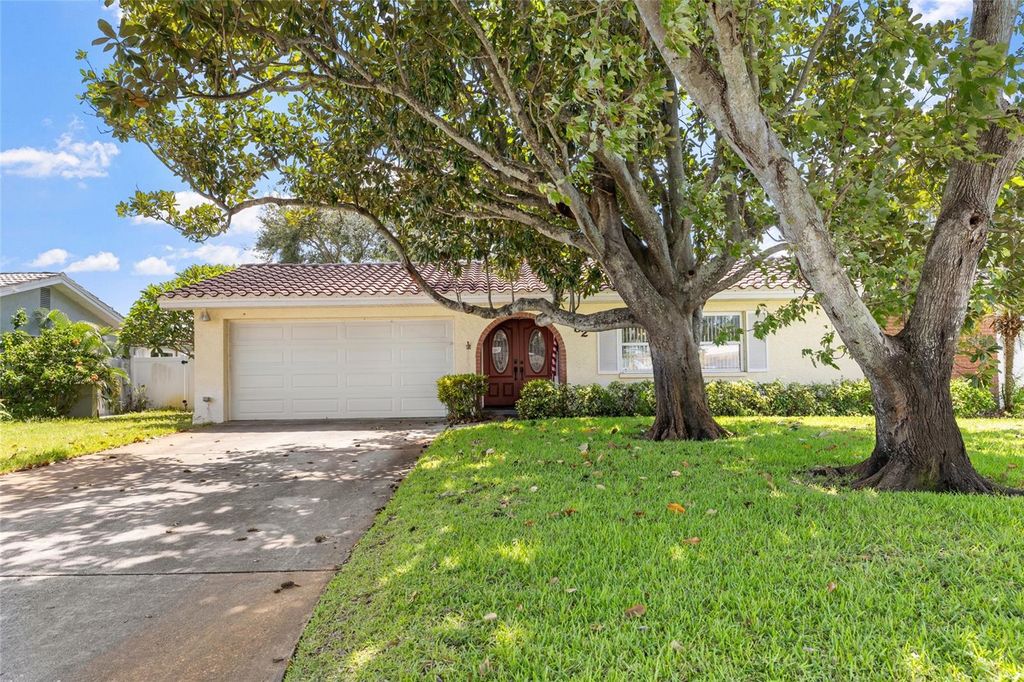6232 43RD AVENUE N, Kenneth City, FL 33709