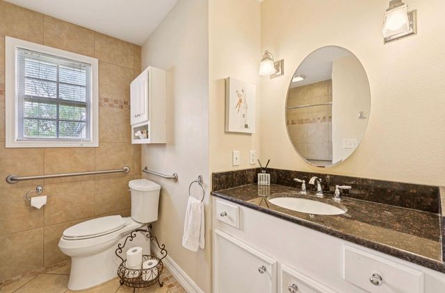 803 E 3rd ST, Georgetown, TX 78626