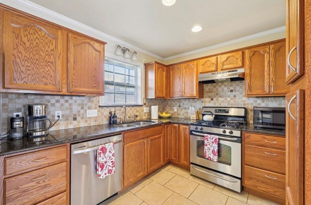 803 E 3rd ST, Georgetown, TX 78626