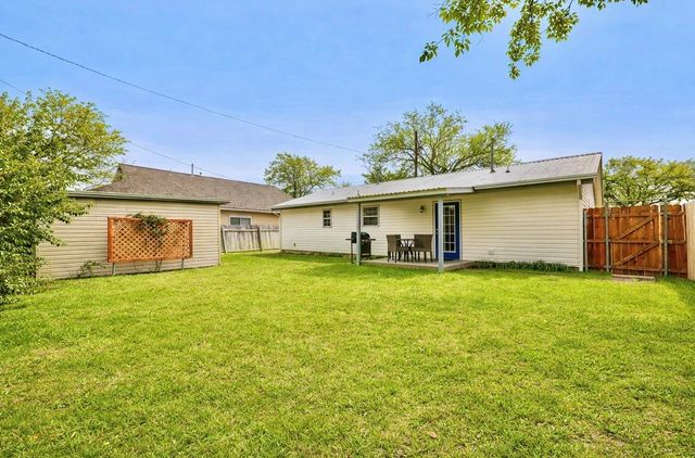 803 E 3rd ST, Georgetown, TX 78626