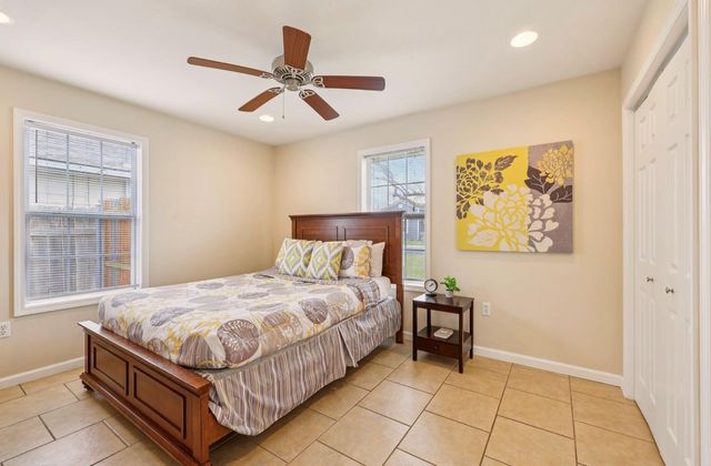 803 E 3rd ST, Georgetown, TX 78626