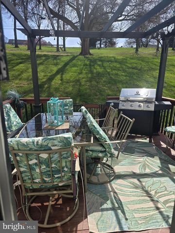 102 JASONS RDG, Smithsburg, MD 21783