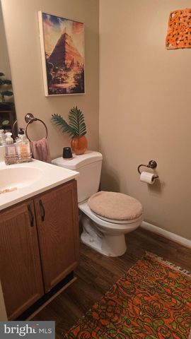 102 JASONS RDG, Smithsburg, MD 21783