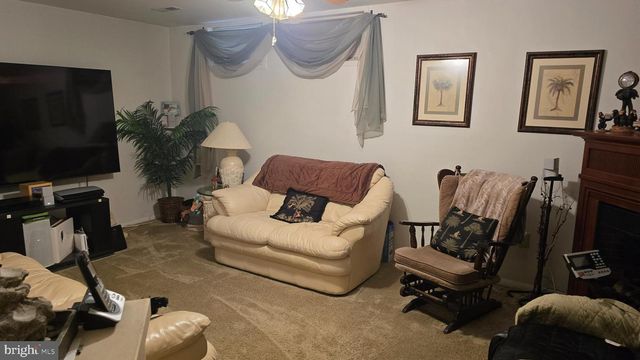 102 JASONS RDG, Smithsburg, MD 21783