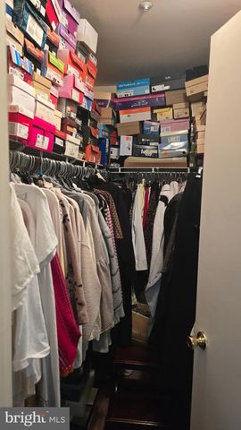 102 JASONS RDG, Smithsburg, MD 21783