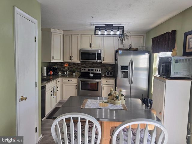 102 JASONS RDG, Smithsburg, MD 21783