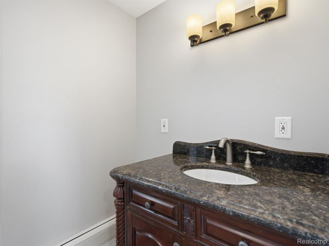 3093 Shaw Street, Burton, MI 48529