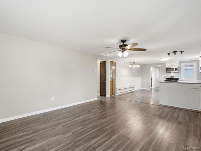3093 Shaw Street, Burton, MI 48529
