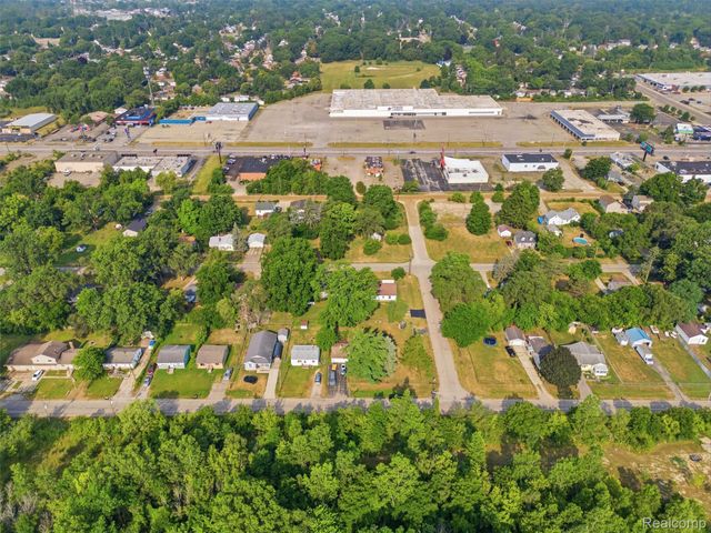 3093 Shaw Street, Burton, MI 48529