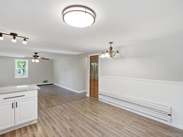 3093 Shaw Street, Burton, MI 48529