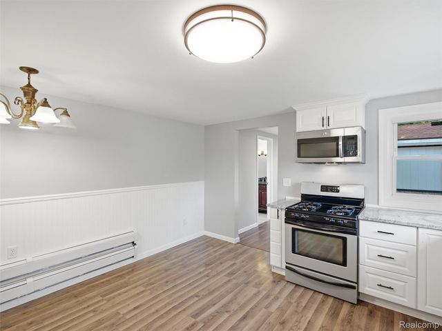 3093 Shaw Street, Burton, MI 48529