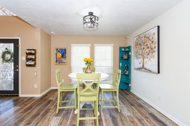 1714 Oak Valley Drive, Kemah, TX 77565