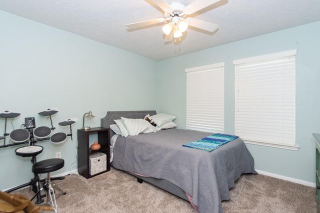 1714 Oak Valley Drive, Kemah, TX 77565