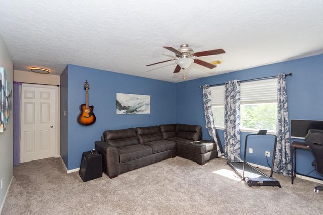 1714 Oak Valley Drive, Kemah, TX 77565