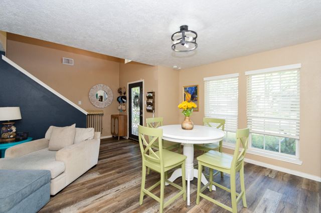 1714 Oak Valley Drive, Kemah, TX 77565