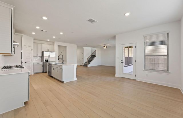 205 Redonda DR, Liberty Hill, TX 78642