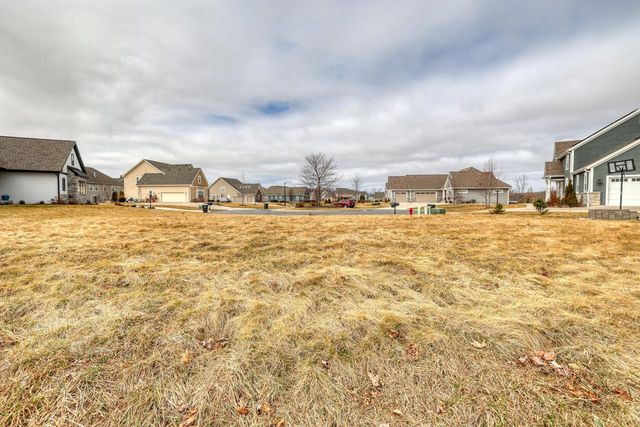 N57W19673 HOLLY COURT, Menomonee Falls, WI 53051