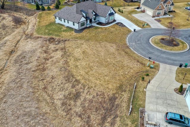 N57W19673 HOLLY COURT, Menomonee Falls, WI 53051