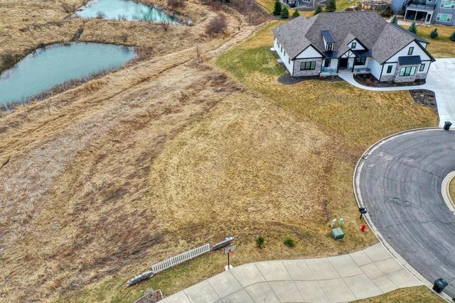 N57W19673 HOLLY COURT, Menomonee Falls, WI 53051