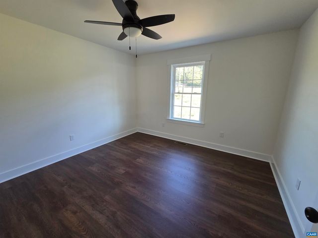 255 OLD TOLERSVILLE RD, Mineral, VA 23117