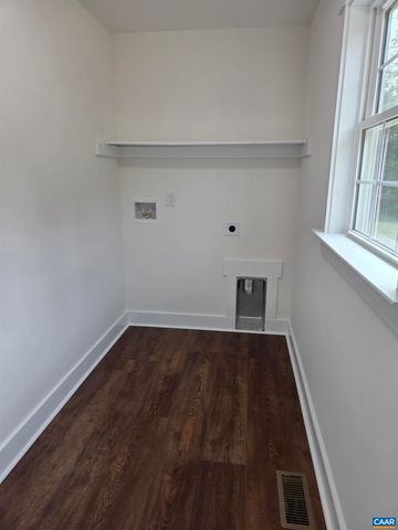 255 OLD TOLERSVILLE RD, Mineral, VA 23117