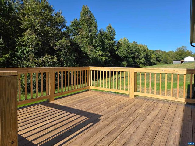 255 OLD TOLERSVILLE RD, Mineral, VA 23117