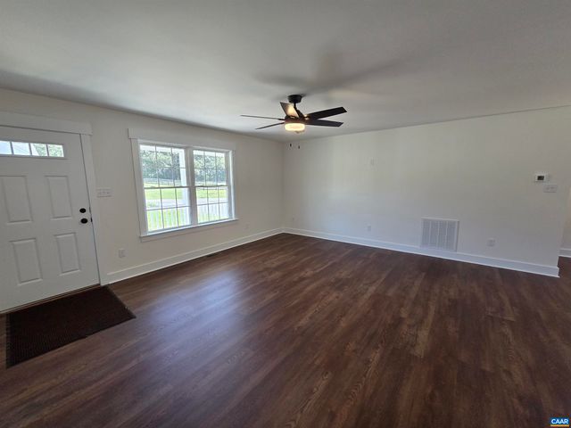 255 OLD TOLERSVILLE RD, Mineral, VA 23117