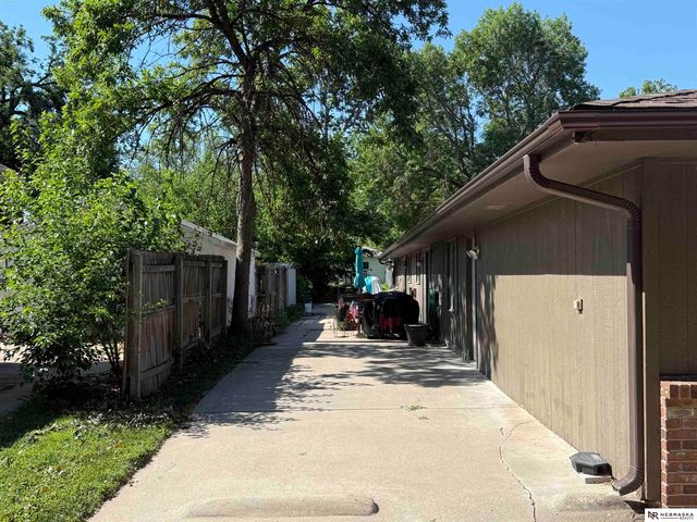 6327 Logan Avenue, Lincoln, NE 68507