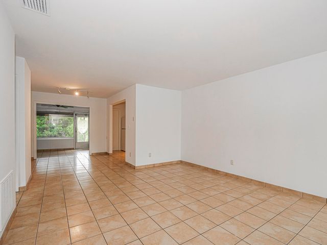 1873 Robalo Drive, Vero Beach, FL 32960