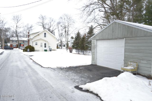 35 Cole Avenue, Colonie, NY 12205