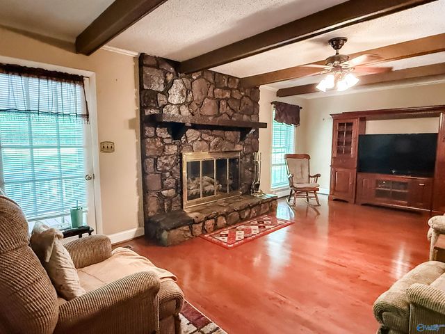 520 Diversey Street, Rainbow City, AL 35906