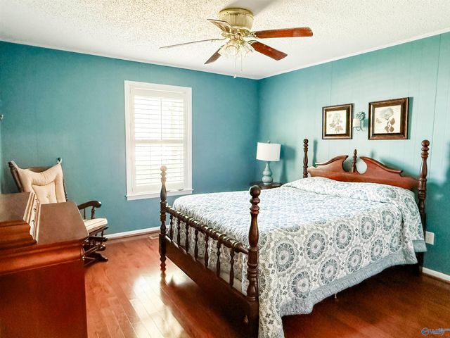 520 Diversey Street, Rainbow City, AL 35906