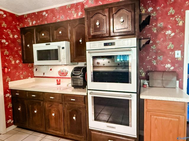 520 Diversey Street, Rainbow City, AL 35906