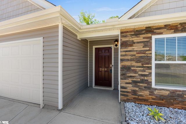 209 Sweetgrass Lane, Piedmont, SC 29673