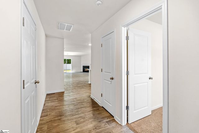 209 Sweetgrass Lane, Piedmont, SC 29673