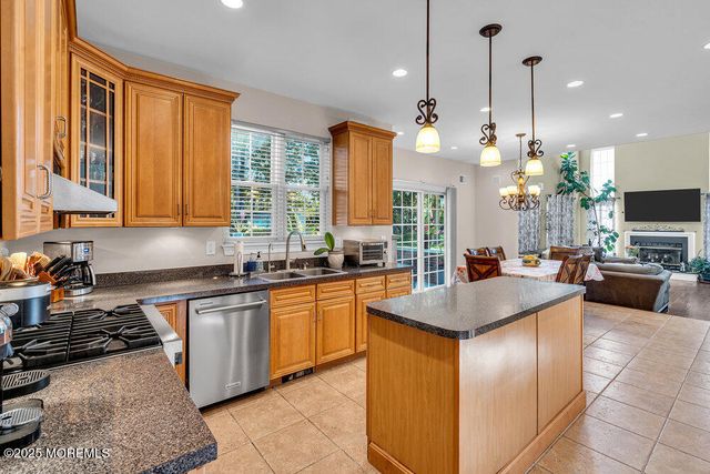 24 Conor Road, Jackson, NJ 08527