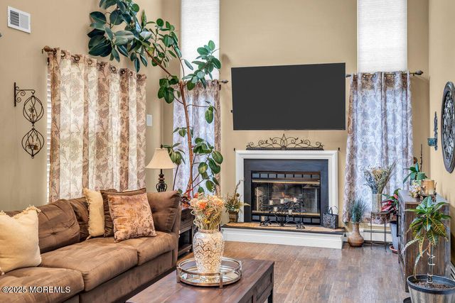 24 Conor Road, Jackson, NJ 08527