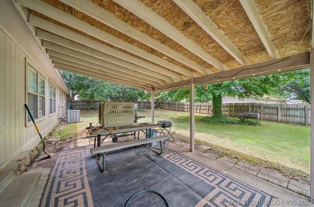 25001 E 110th Street S, Broken Arrow, OK 74014