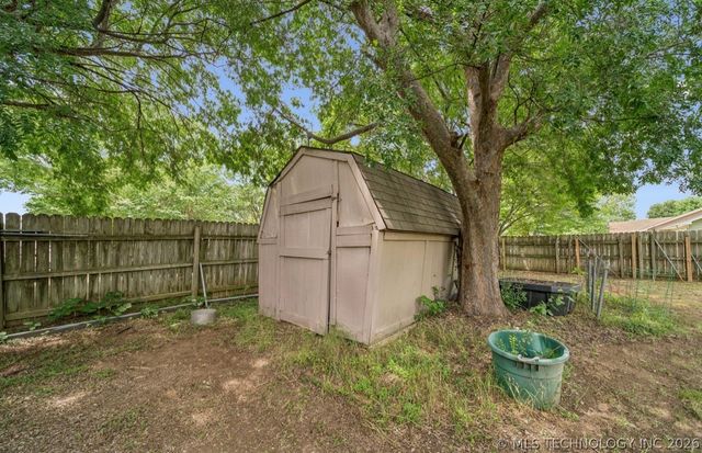 25001 E 110th Street S, Broken Arrow, OK 74014