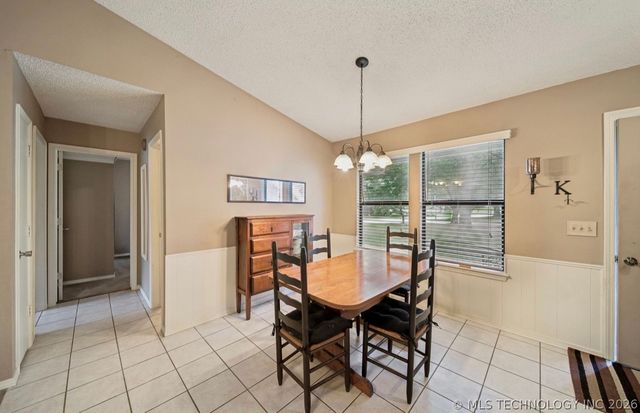 25001 E 110th Street S, Broken Arrow, OK 74014